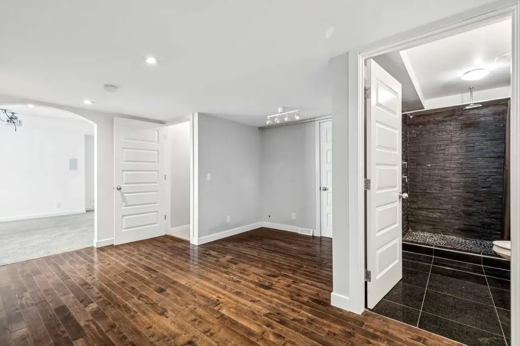 134 Aspen Stone Grove SW Calgary AB T3H 0H4