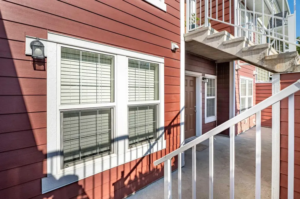 516 Auburn Bay Circle SE Calgary AB T3M2A3