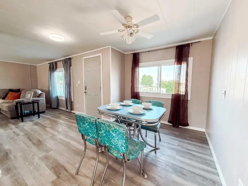 4540 48 Street Rycroft AB T0H 3A0