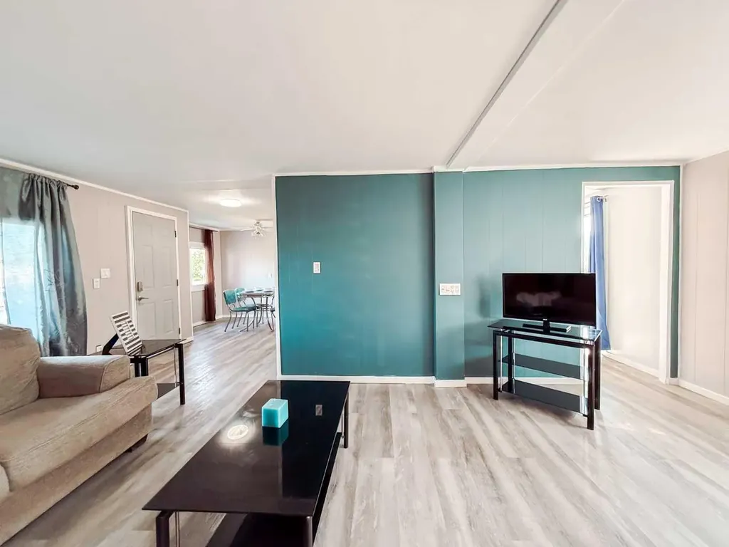 4540 48 Street Rycroft AB T0H 3A0