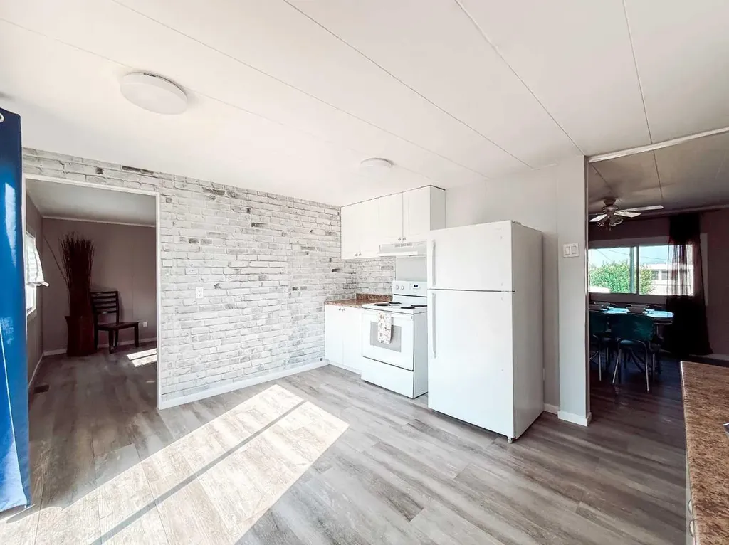 4540 48 Street Rycroft AB T0H 3A0