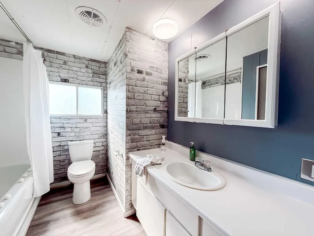 4540 48 Street Rycroft AB T0H 3A0