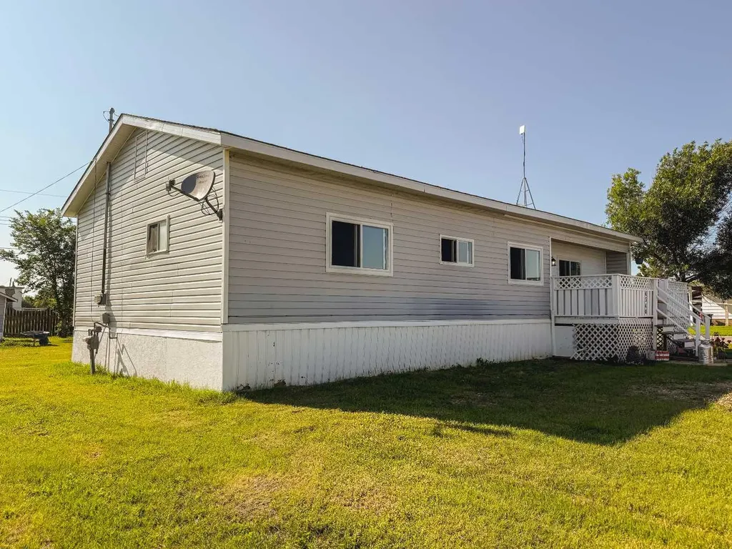 4540 48 Street Rycroft AB T0H 3A0