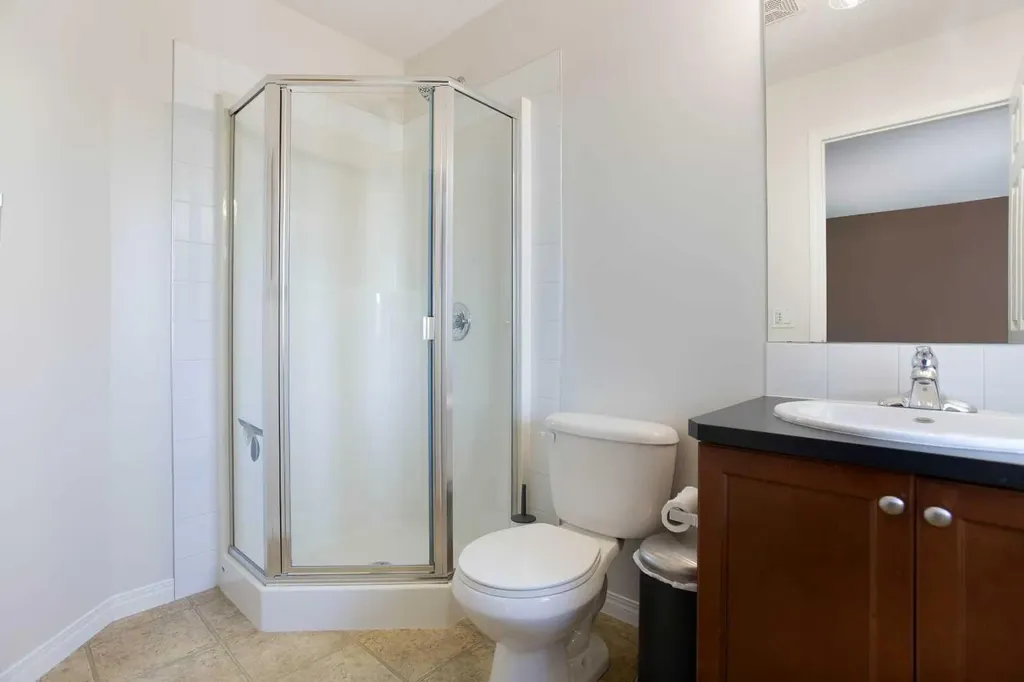 283 Evansdale Way NW Calgary AB T3P0C2