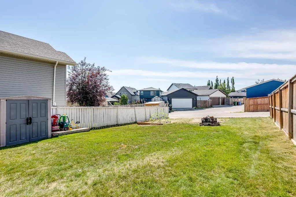 283 Evansdale Way NW Calgary AB T3P0C2