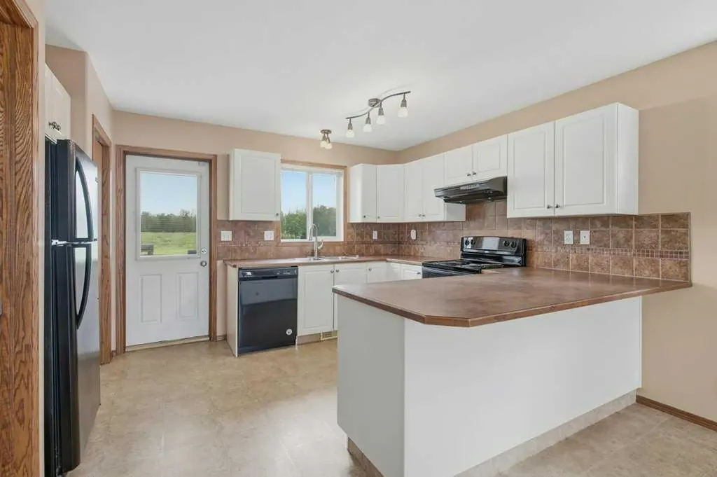 36 Keen Crescent Red Deer AB T4P 4B9