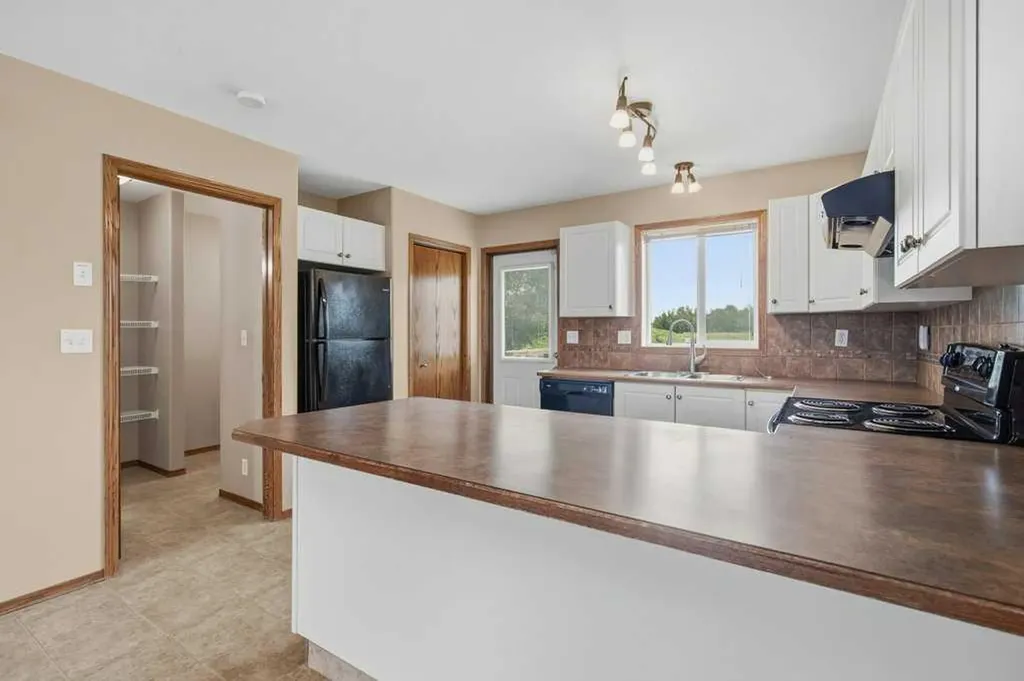 36 Keen Crescent Red Deer AB T4P 4B9