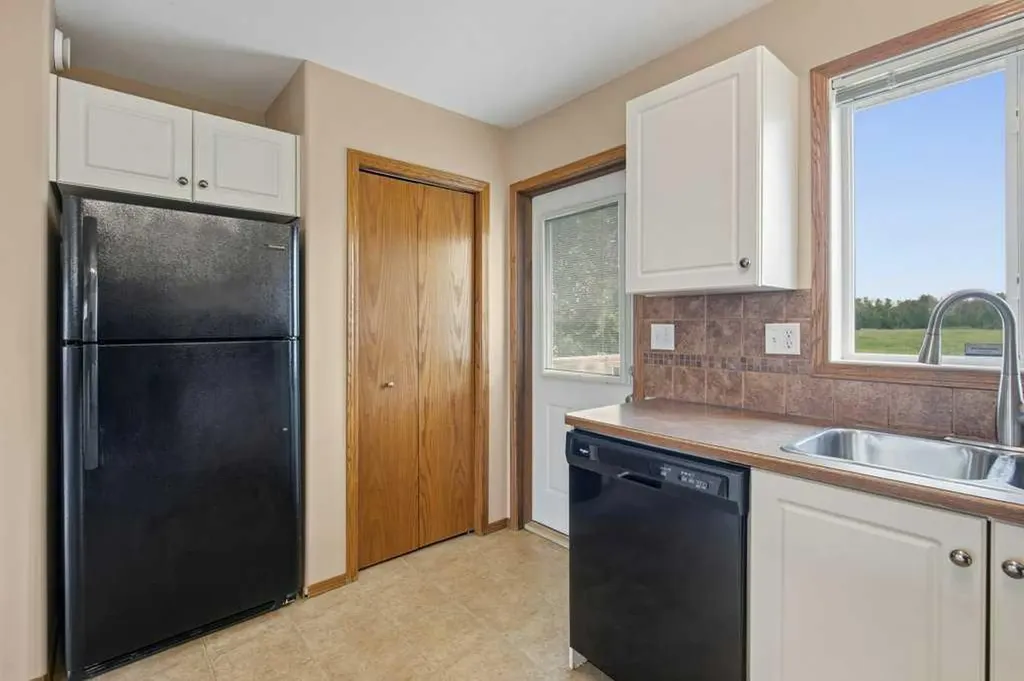 36 Keen Crescent Red Deer AB T4P 4B9