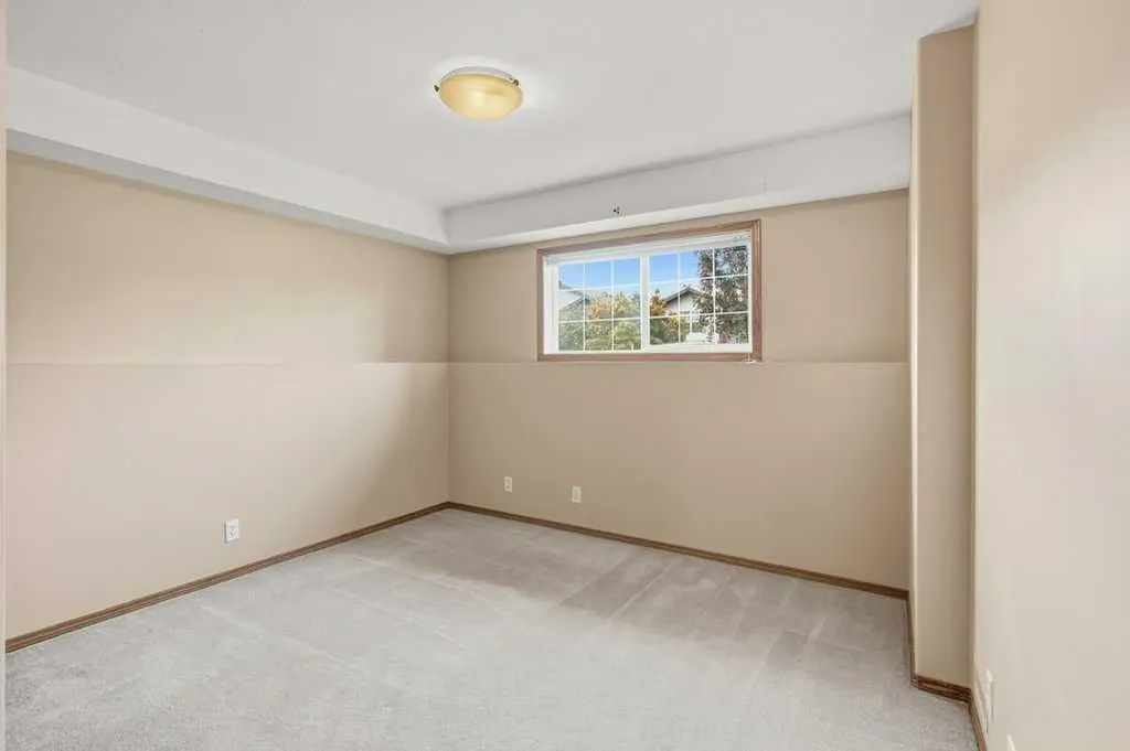 36 Keen Crescent Red Deer AB T4P 4B9