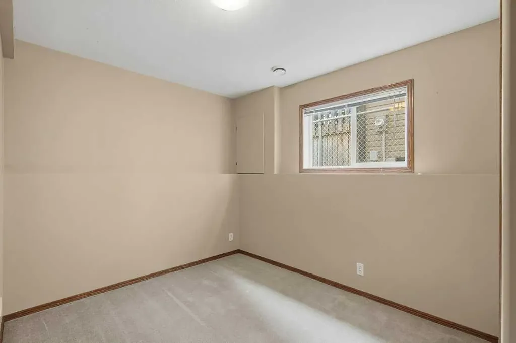 36 Keen Crescent Red Deer AB T4P 4B9