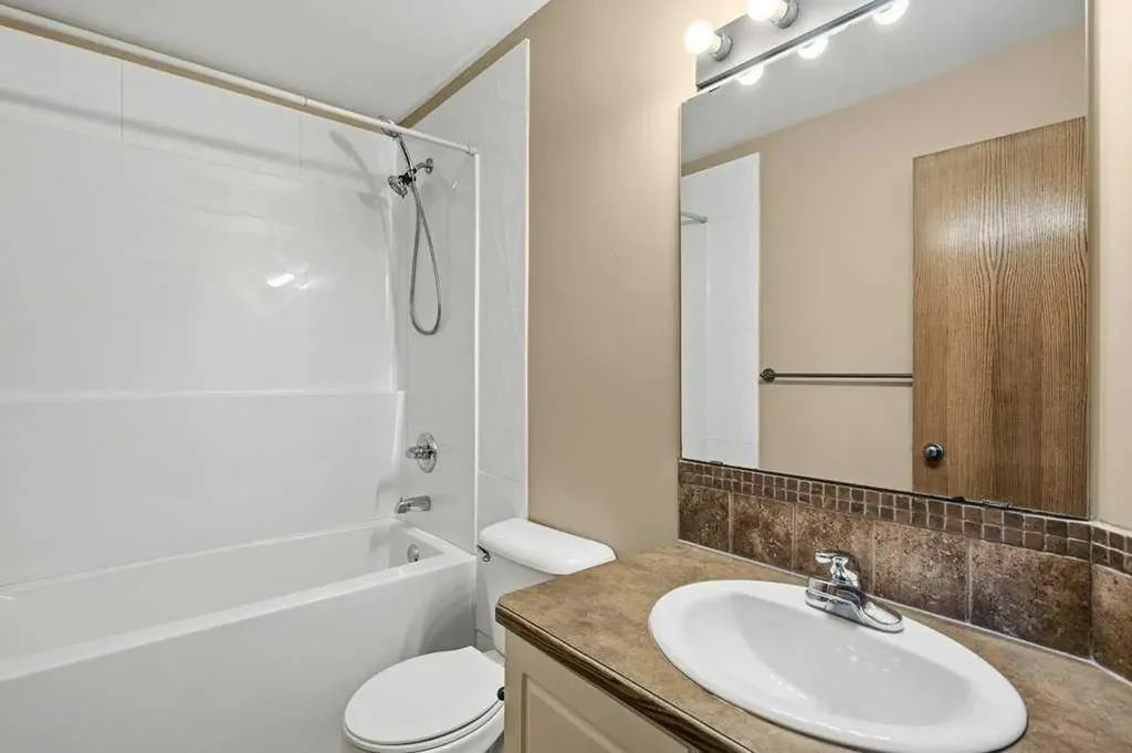 36 Keen Crescent Red Deer AB T4P 4B9