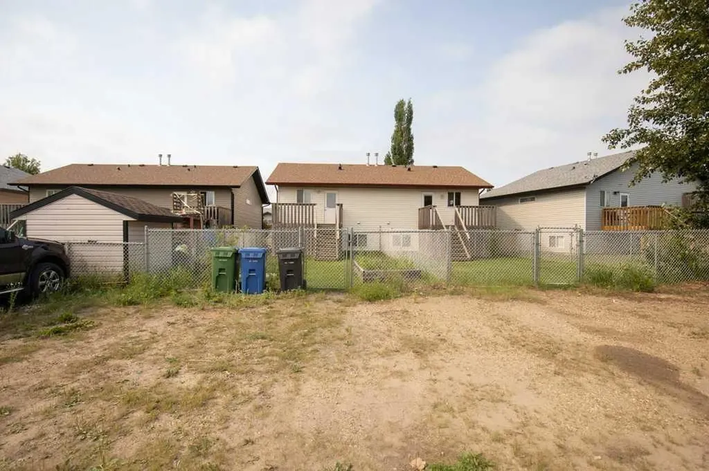 36 Keen Crescent Red Deer AB T4P 4B9