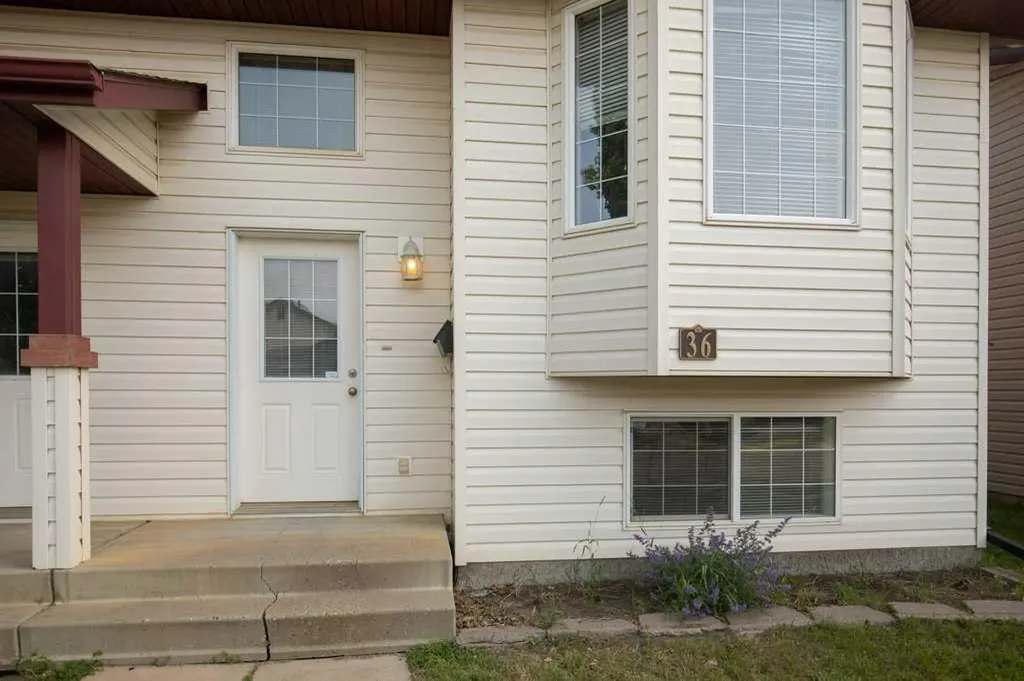 36 Keen Crescent Red Deer AB T4P 4B9