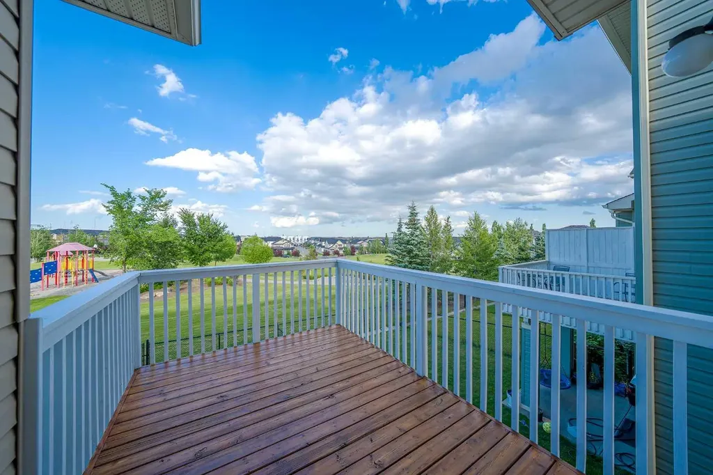 48 Panatella Common NW Calgary AB T3K 0T5