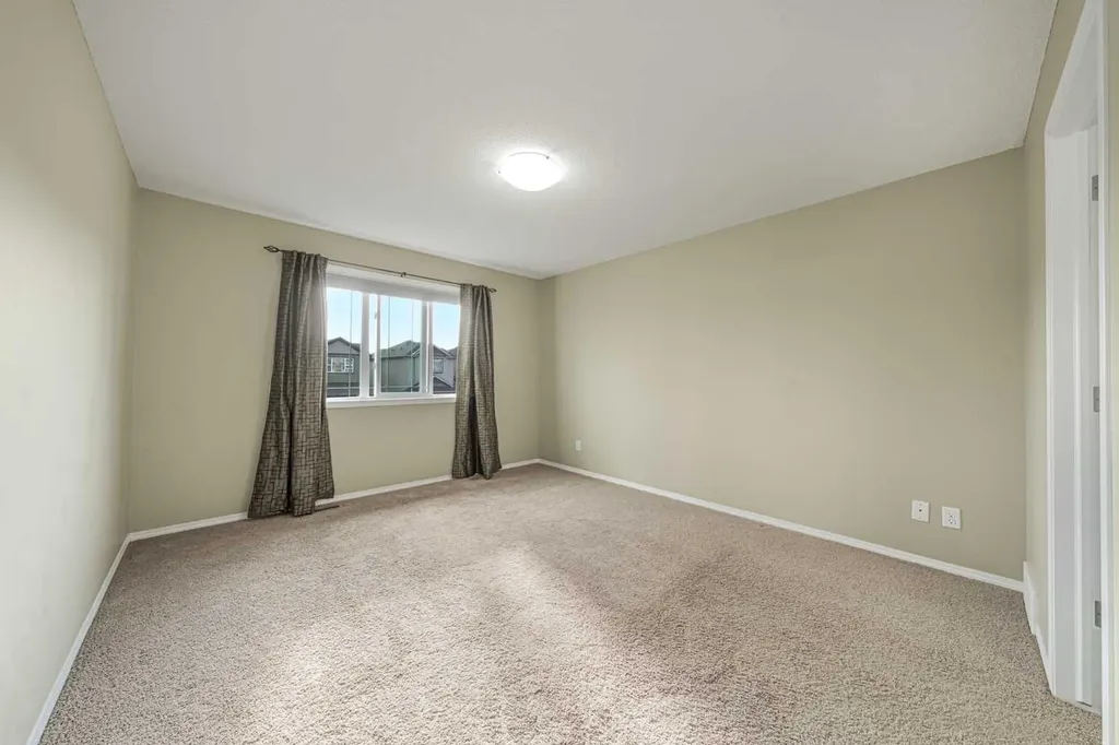 48 Panatella Common NW Calgary AB T3K 0T5