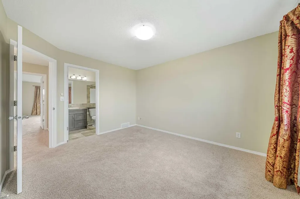 48 Panatella Common NW Calgary AB T3K 0T5