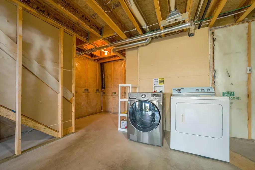 48 Panatella Common NW Calgary AB T3K 0T5