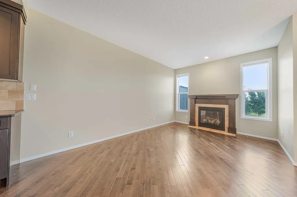 48 Panatella Common NW Calgary AB T3K 0T5