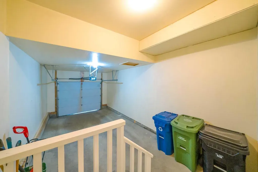 48 Panatella Common NW Calgary AB T3K 0T5