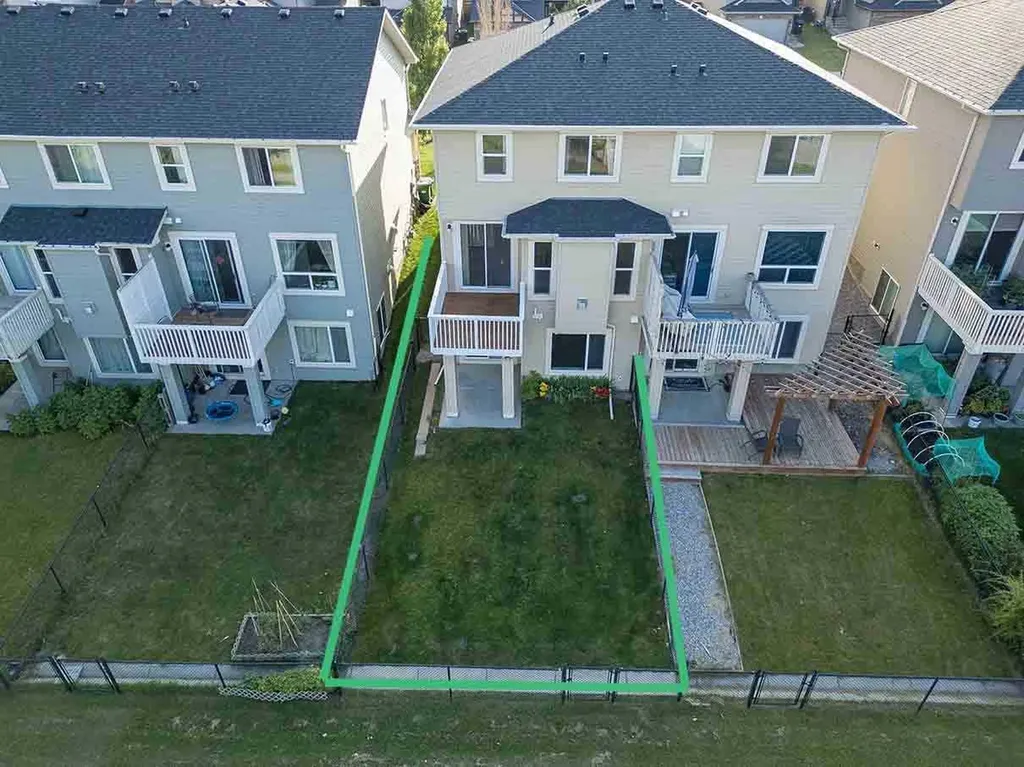 48 Panatella Common NW Calgary AB T3K 0T5