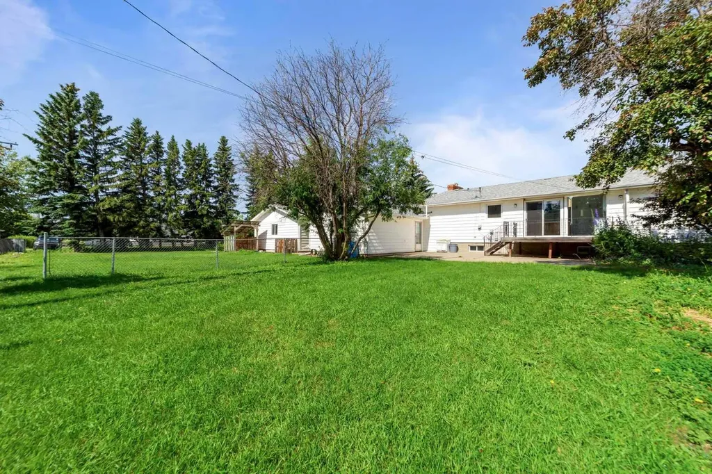 5209 51 Street Castor AB T0C 0X0