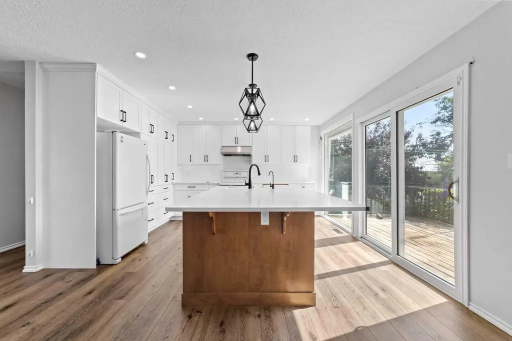 5209 51 Street Castor AB T0C 0X0
