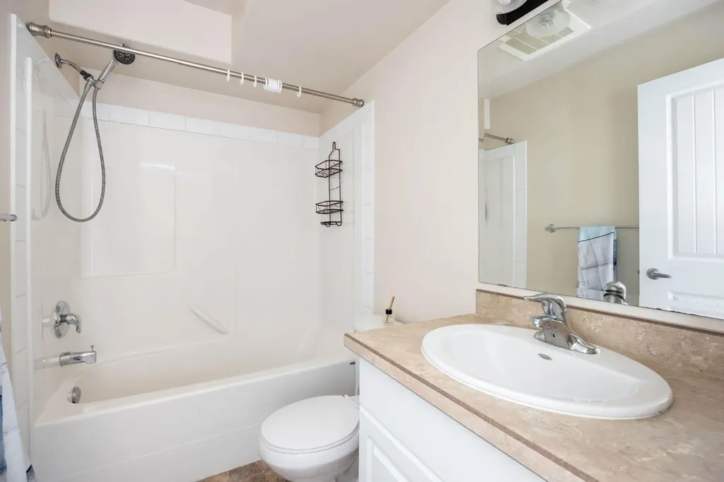 248B Grosbeak Way Fort Mcmurray AB T9K 0V9