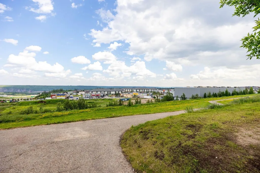 248B Grosbeak Way Fort Mcmurray AB T9K 0V9
