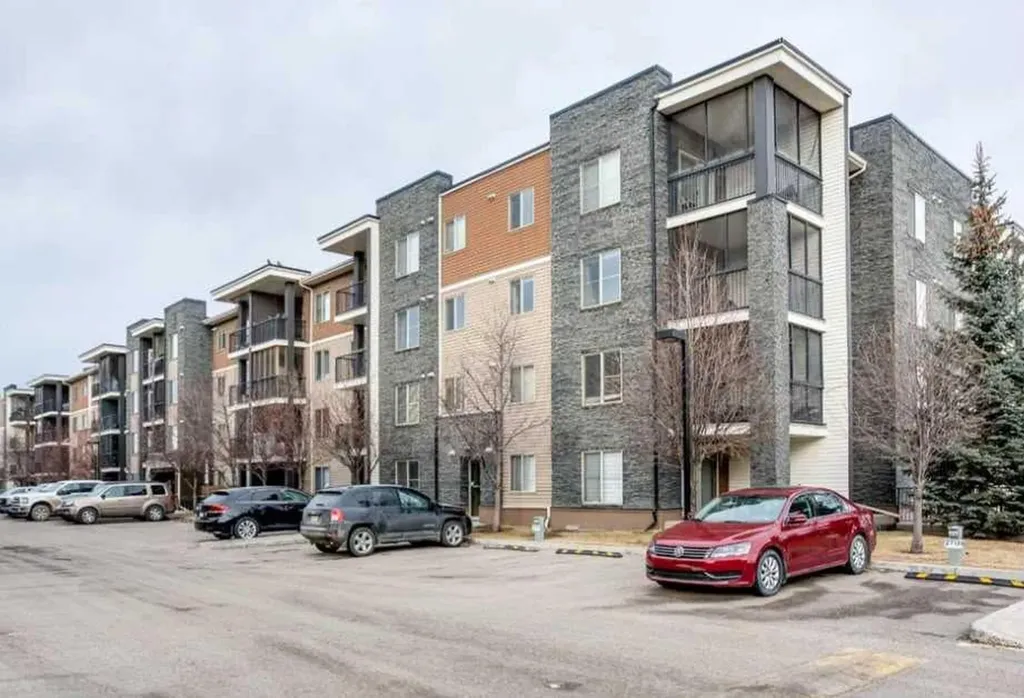 7110 80 Avenue NE Calgary AB T3J0N4