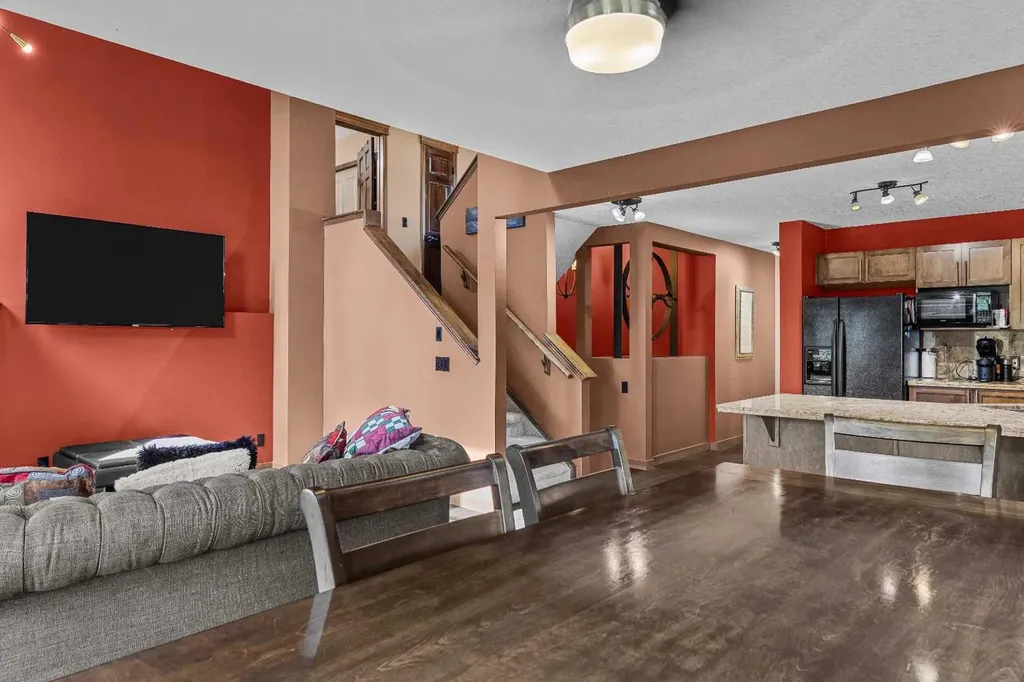 108 Armstrong Place Canmore AB T1W3L2
