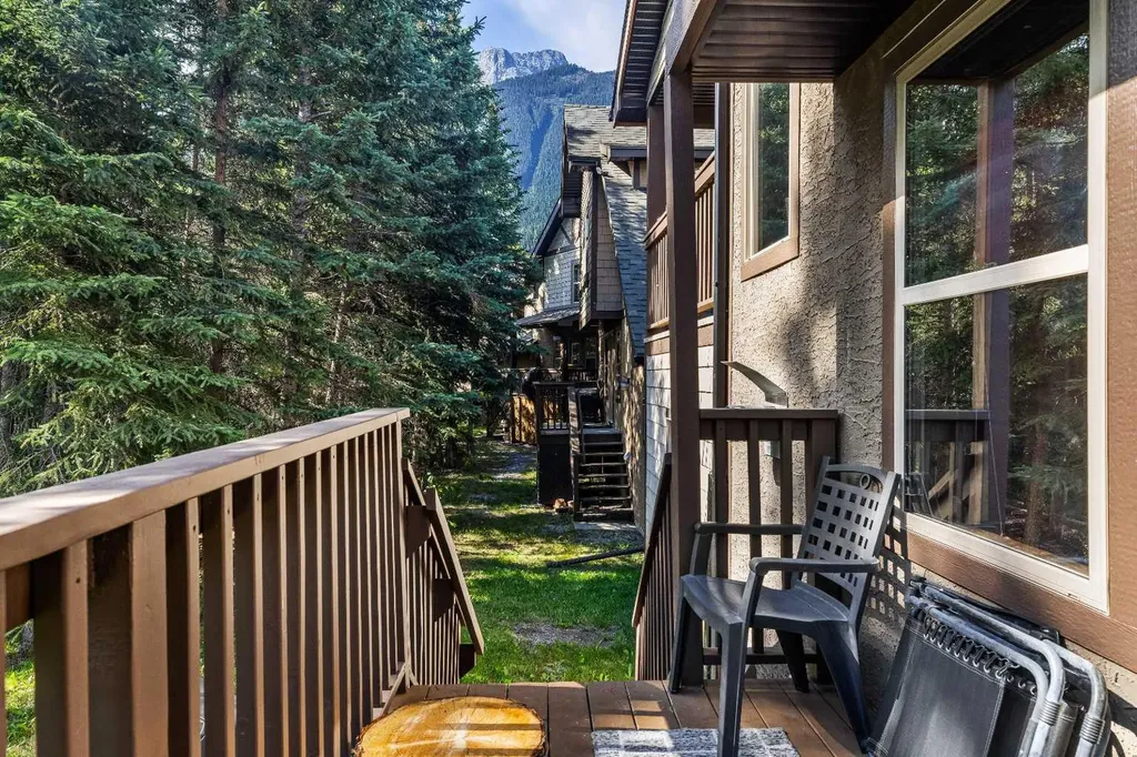 108 Armstrong Place Canmore AB T1W3L2