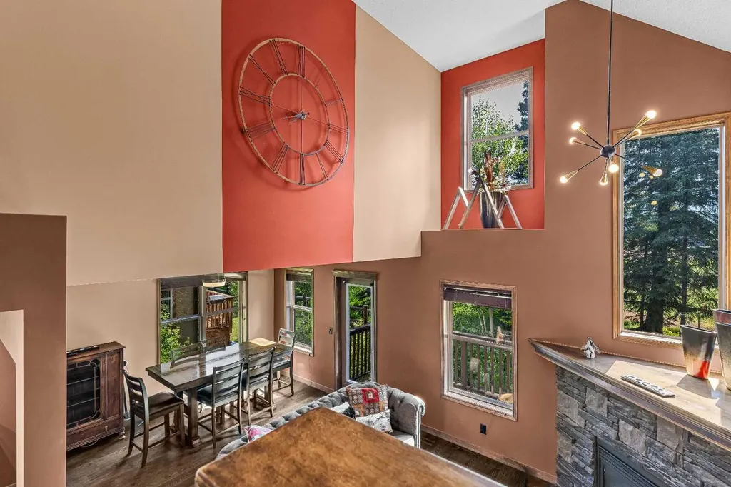 108 Armstrong Place Canmore AB T1W3L2