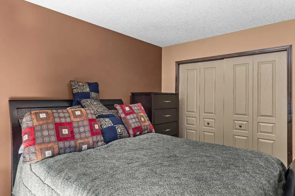 108 Armstrong Place Canmore AB T1W3L2