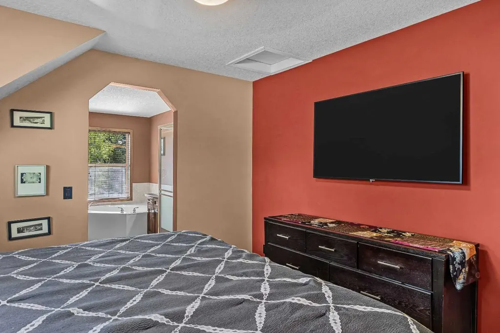 108 Armstrong Place Canmore AB T1W3L2