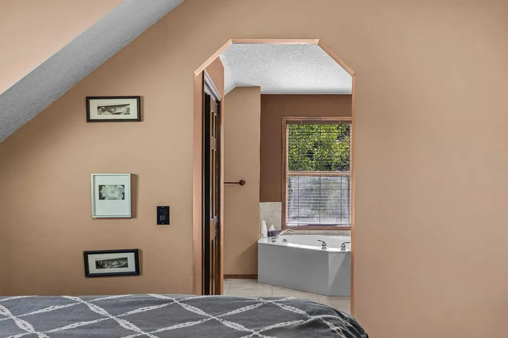 108 Armstrong Place Canmore AB T1W3L2