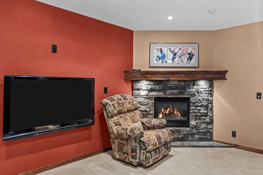 108 Armstrong Place Canmore AB T1W3L2