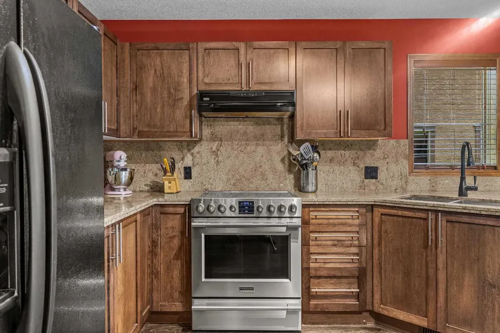 108 Armstrong Place Canmore AB T1W3L2