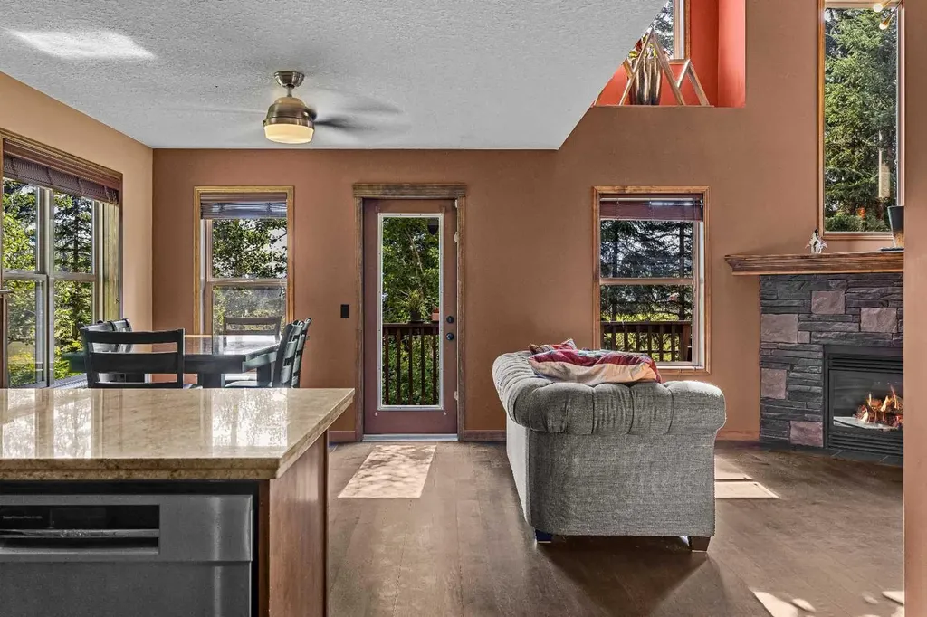 108 Armstrong Place Canmore AB T1W3L2