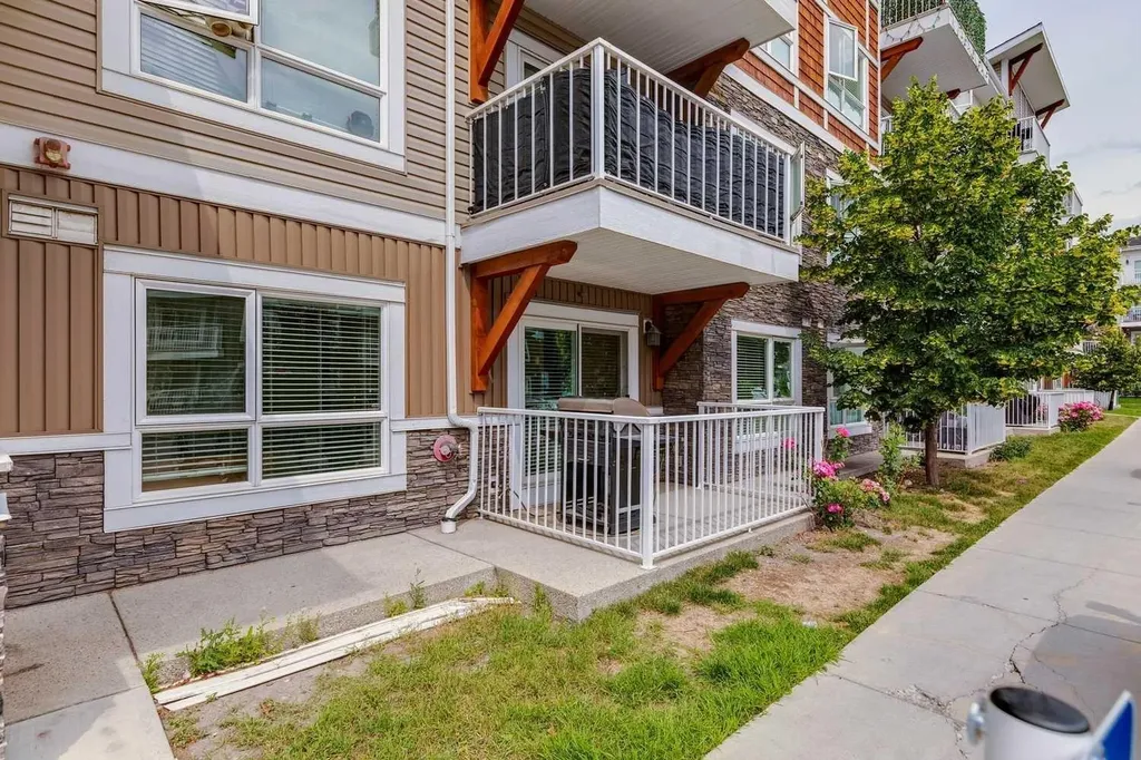 302 Skyview Ranch Drive NE Calgary AB T3N 0P5