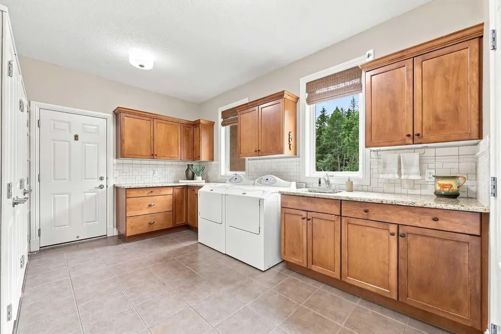 29315 Range Road 44 Road Rural Mountain View County AB T0M0R0