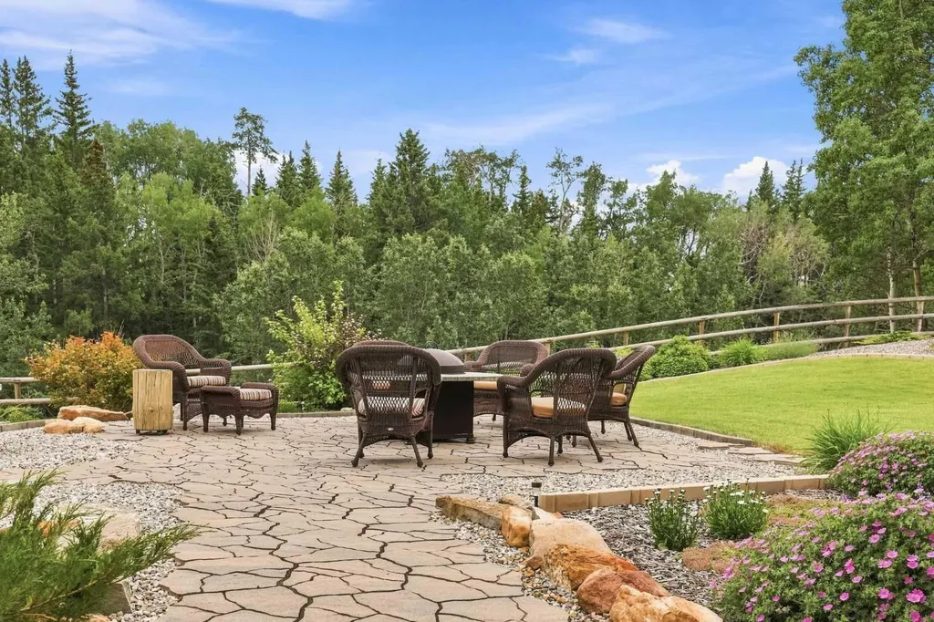 29315 Range Road 44 Road Rural Mountain View County AB T0M0R0