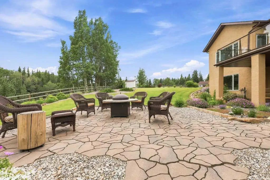 29315 Range Road 44 Road Rural Mountain View County AB T0M0R0