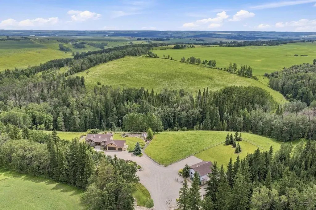 29315 Range Road 44 Road Rural Mountain View County AB T0M0R0