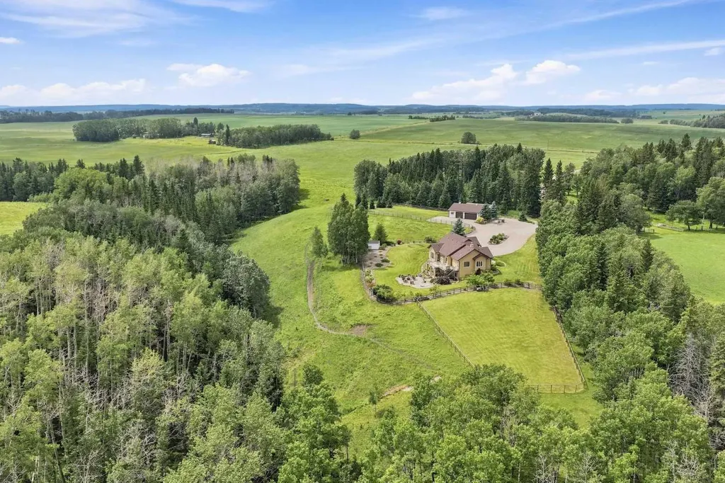 29315 Range Road 44 Road Rural Mountain View County AB T0M0R0