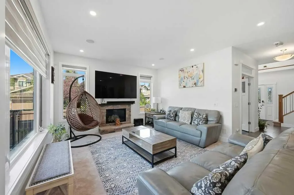 160 Panatella Crescent NW Calgary AB T3K 0M5