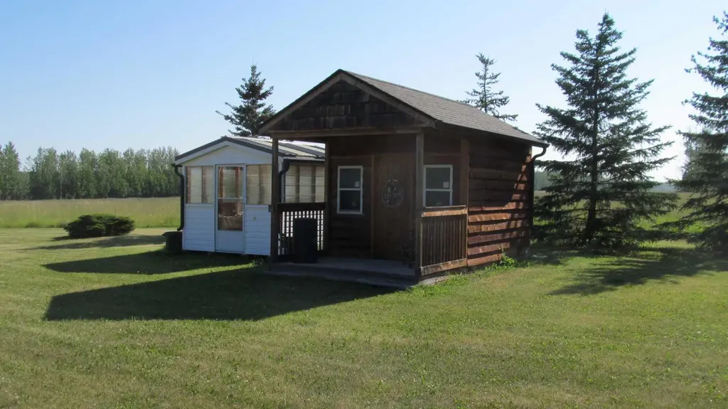 693077 Range Road 120 Elmworth AB T0H 0C0