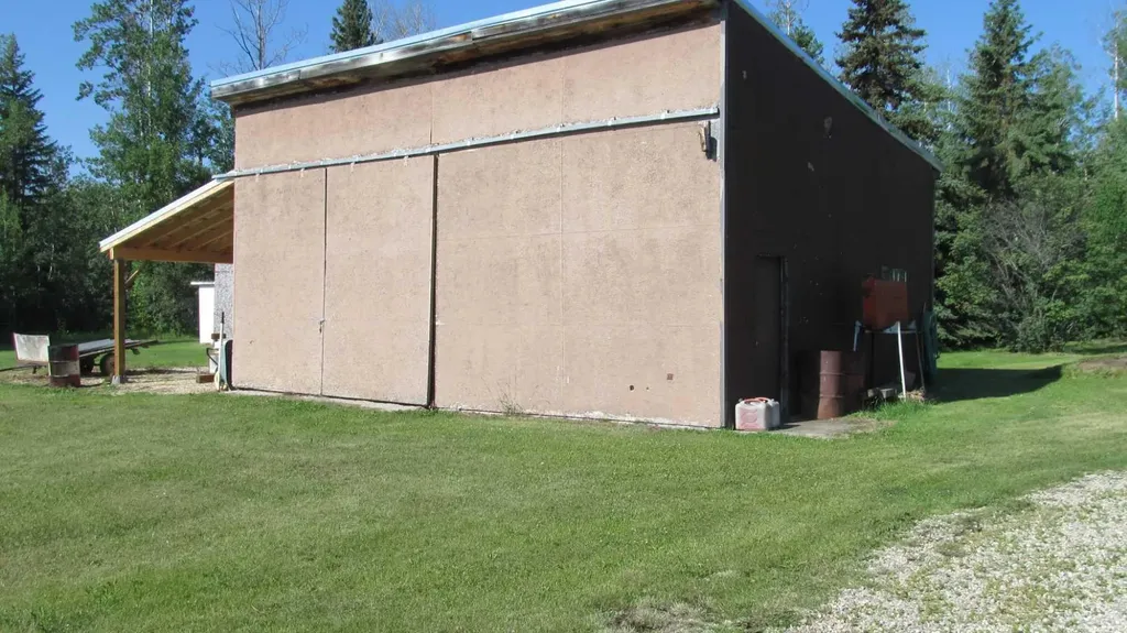 693077 Range Road 120 Elmworth AB T0H 0C0