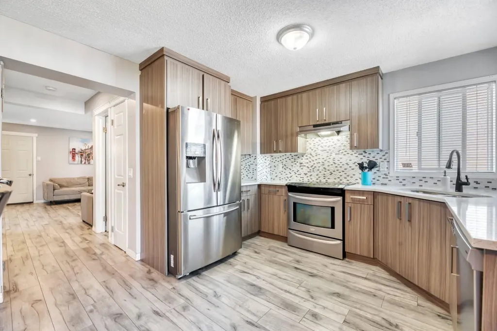 7 San Diego Manor NE Calgary AB T1Y 7A5