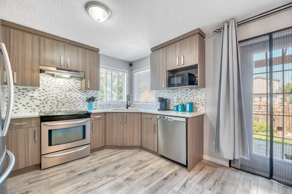 7 San Diego Manor NE Calgary AB T1Y 7A5