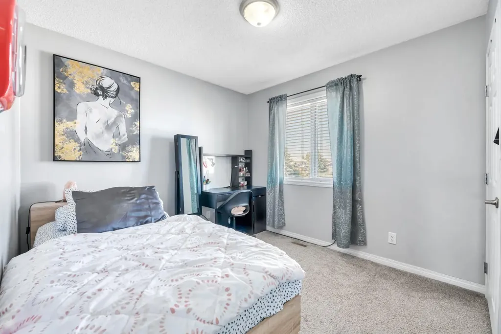 7 San Diego Manor NE Calgary AB T1Y 7A5